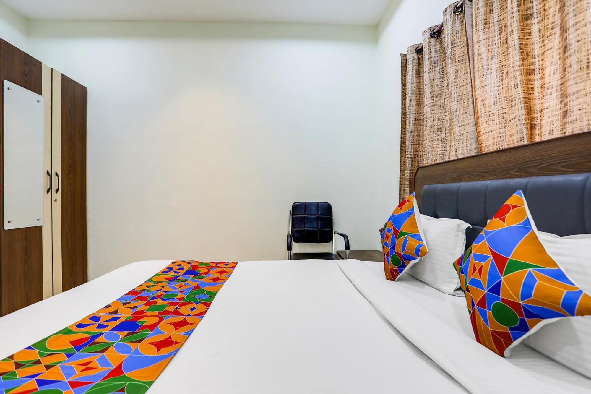 Fabhotel Johar Inn Rāipur Екстериор снимка