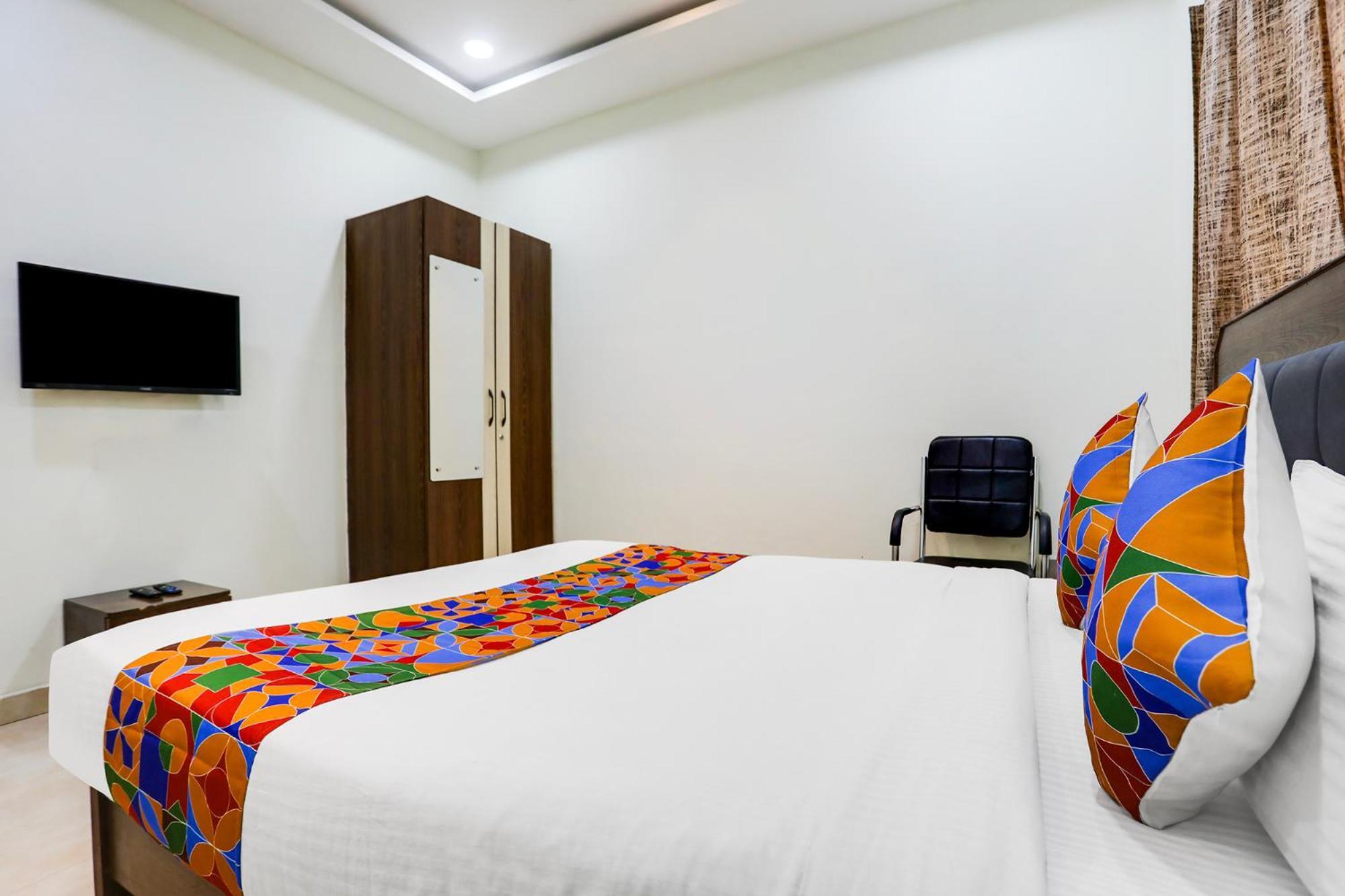 Fabhotel Johar Inn Rāipur Екстериор снимка