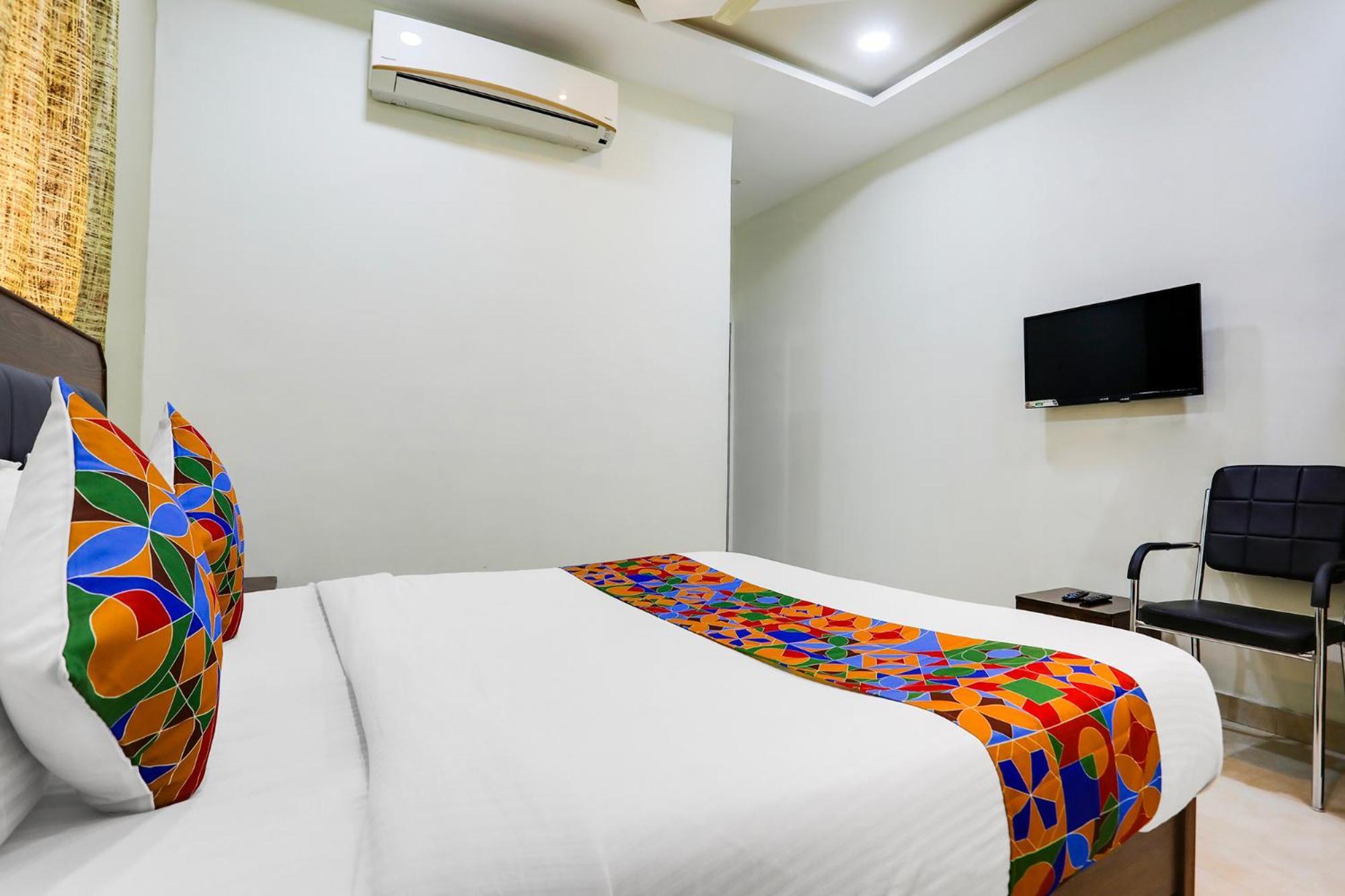 Fabhotel Johar Inn Rāipur Екстериор снимка