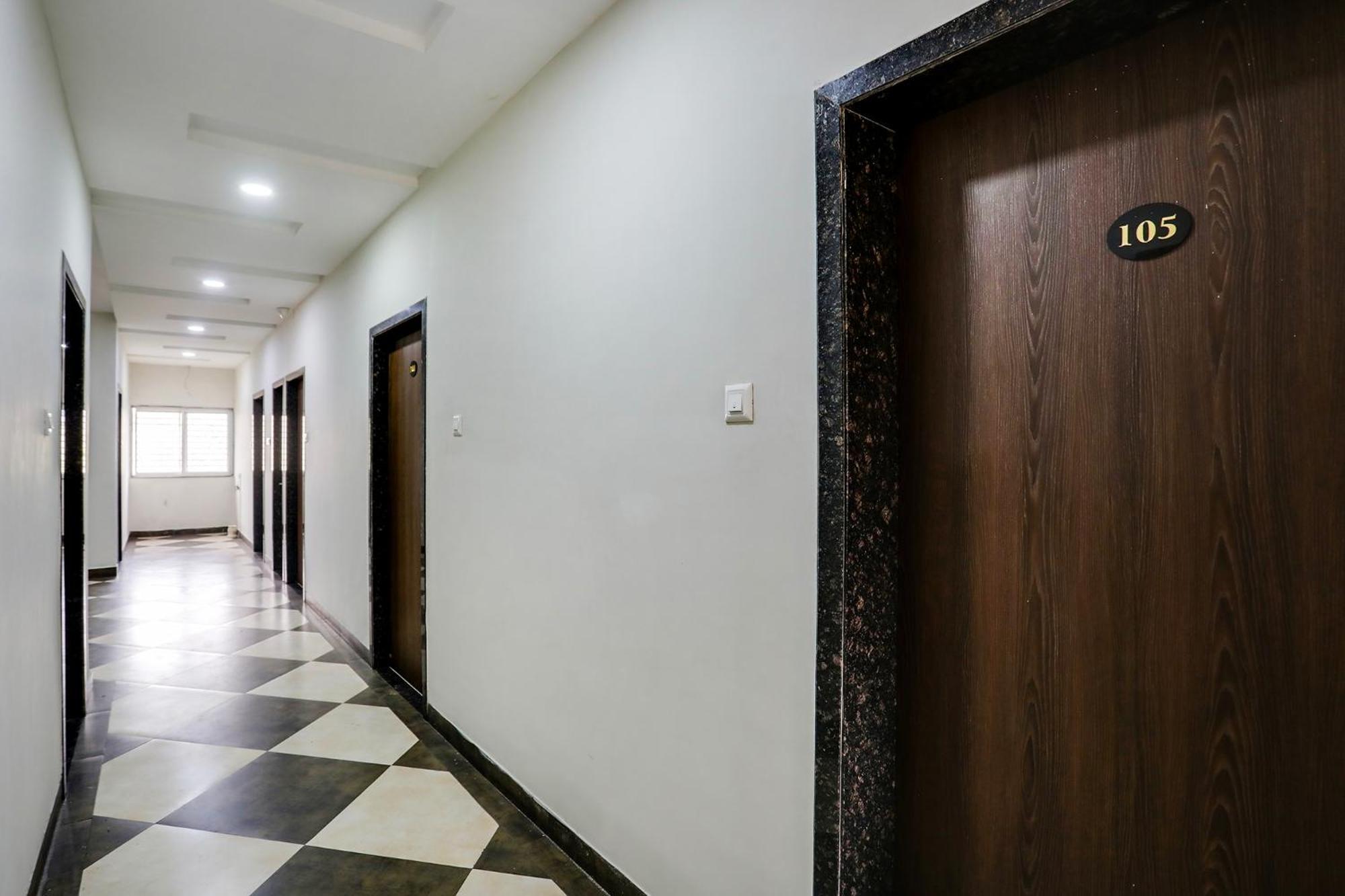 Fabhotel Johar Inn Rāipur Екстериор снимка